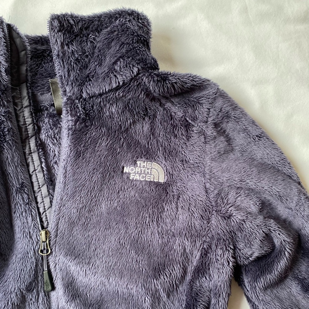 The North Face Women’s Osito Jacket in Navy | EUC | Small